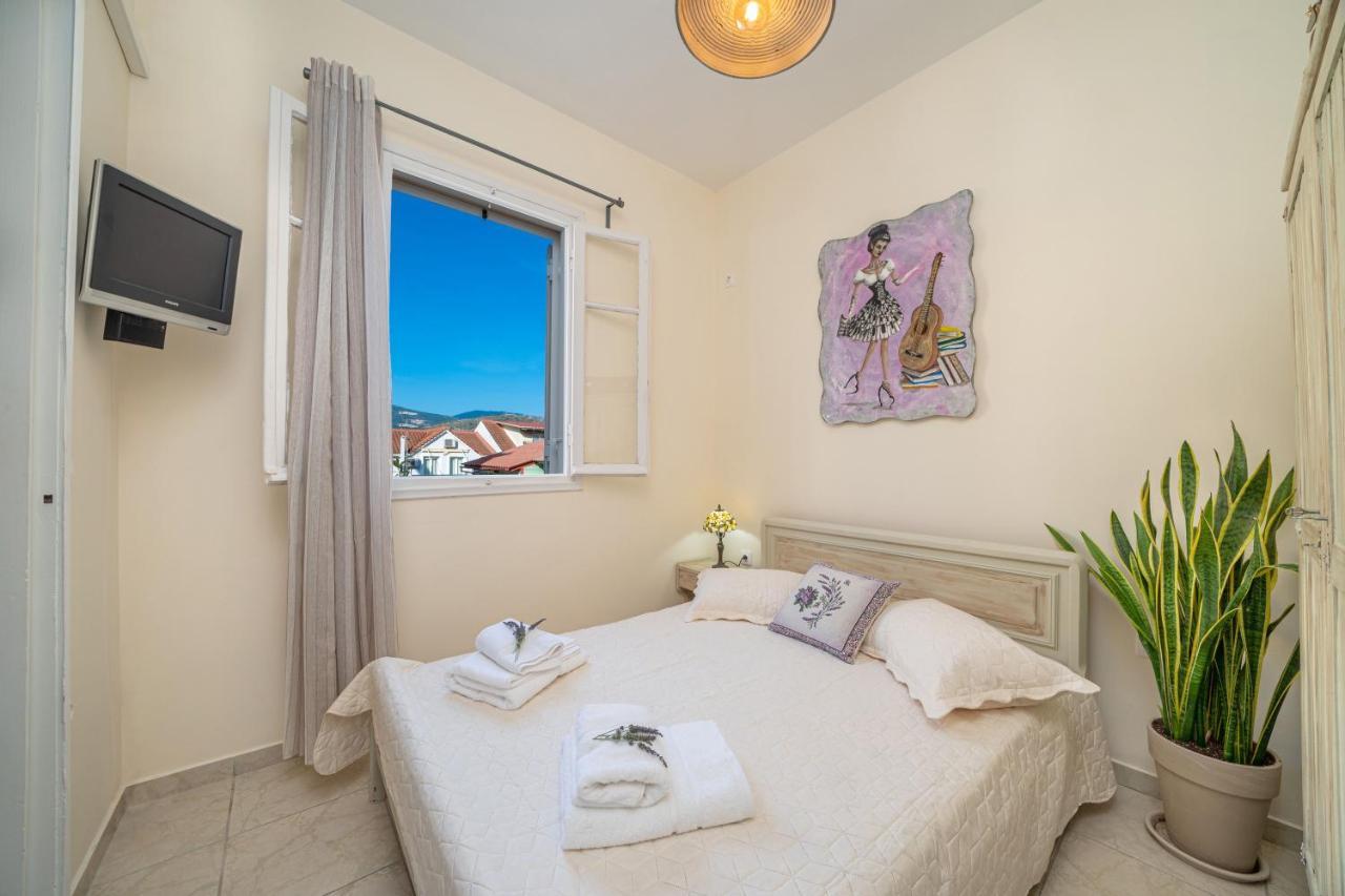Flowers In The City - Elegant Home In Argostoli Esterno foto