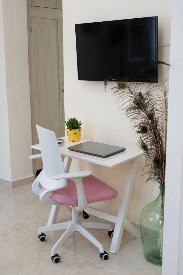Flowers In The City - Elegant Home In Argostoli Esterno foto